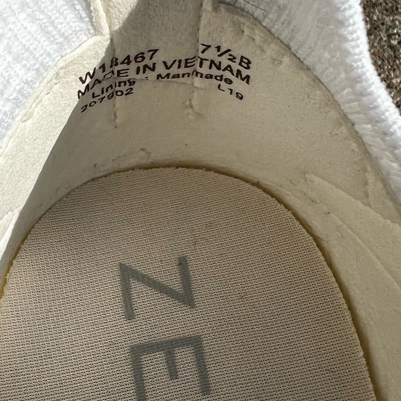 Cole Haan ZERØGrand White Sneakers BRAND NEW! 7.5 - Picture 9 of 9